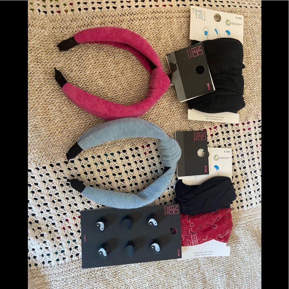NWT NB and time and Tru hair accessories